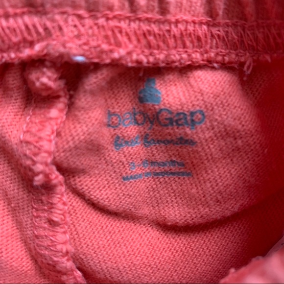 3/$10 GAP Baby unisex orange shorts 3-6m - Picture 2 of 3